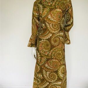 Bohemian Spiral Maxi Dress in Green and Cream